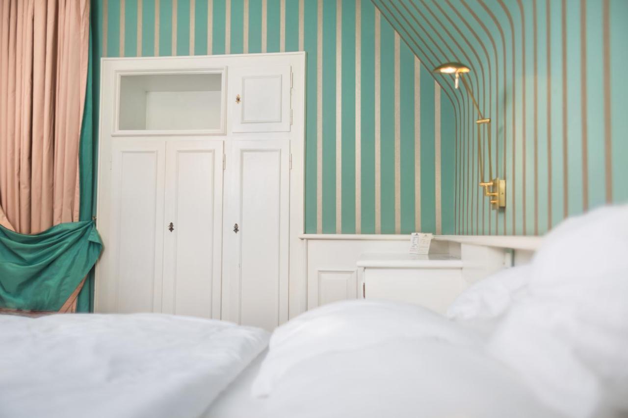 Hotel Schloss Wilkinghege มึนสเทอร์ ภายนอก รูปภาพ